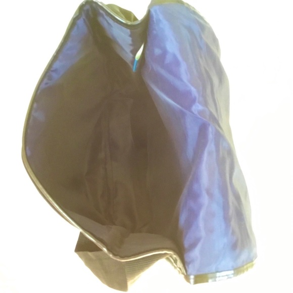 Disney Dumbo Messenger Bag NWT - Picture 7 of 7